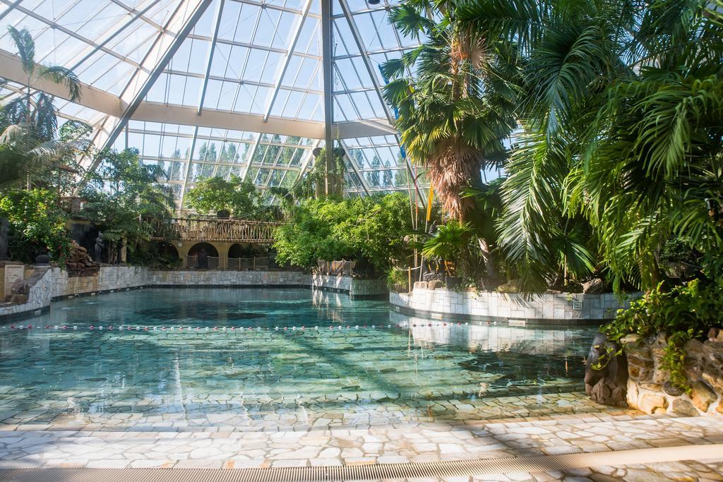 Center Parcs De Eemhof Hotel Зеволде Екстериор снимка